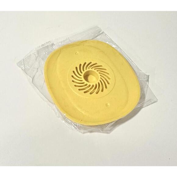 Silicone Yellow Drain Plug Stopper and Strainer - Push Button Operation - Picture 4 of 5